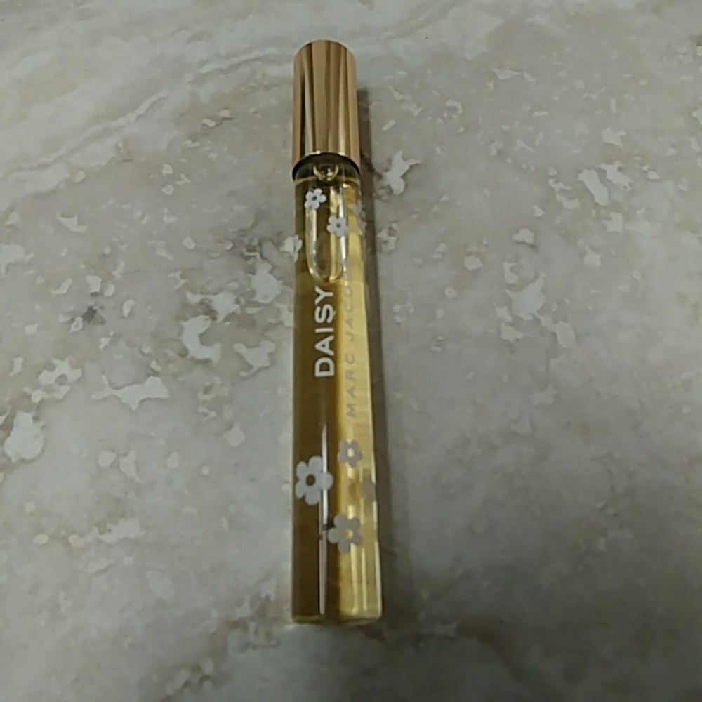 Marc Jacobs Daisy roller ball